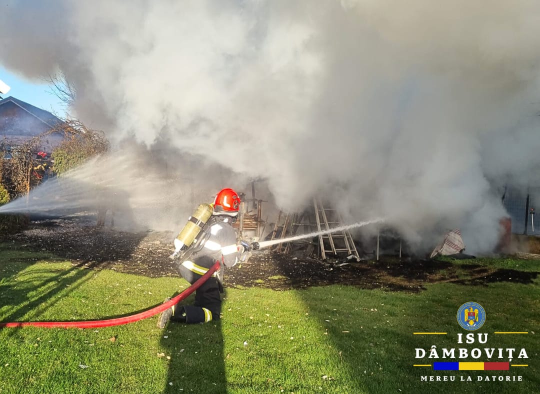 Incendiu la o anexă în Dragomirești
