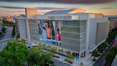 O țară bogată ar putea plăti datoriile altuia