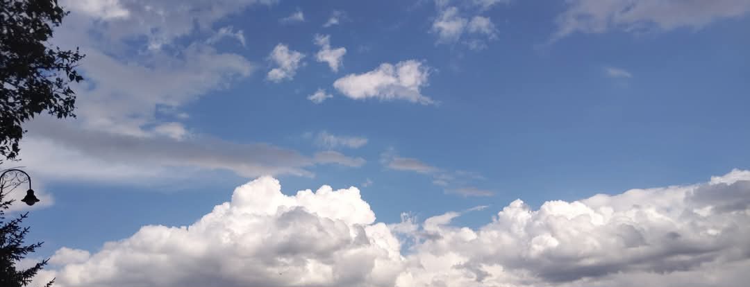 Prognoza meteo: vreme caldă și instabilă