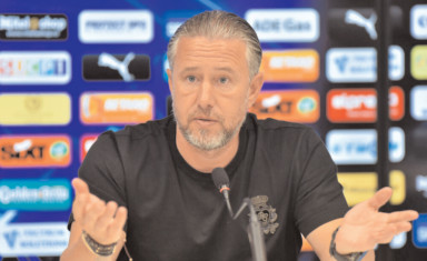 Reghecampf negociază revenirea în Egipt