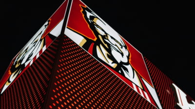 Salariul angajaților KFC și condițiile de lucru