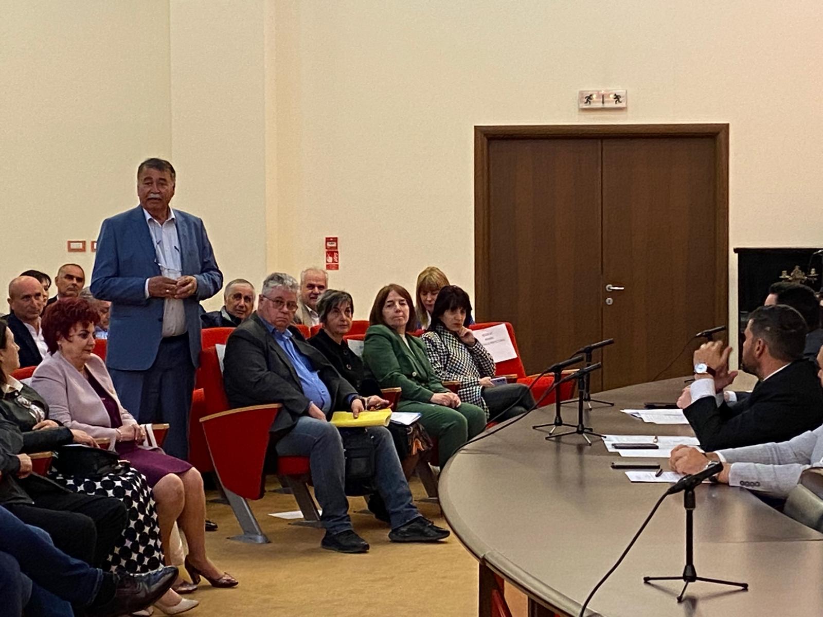 Ședință a Colegiului Prefectural cu primari