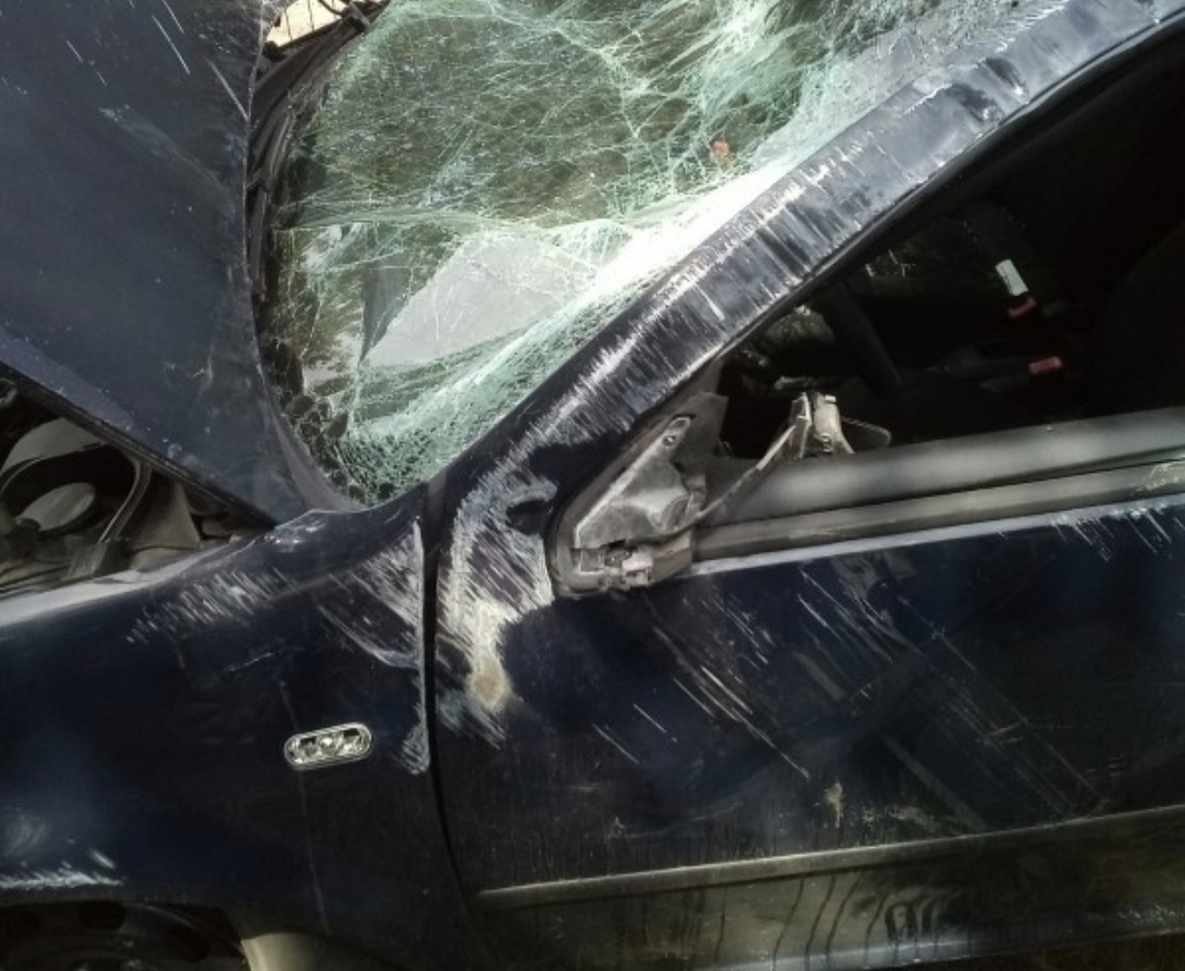 Șofer băut avariază patru mașini la Lazuri