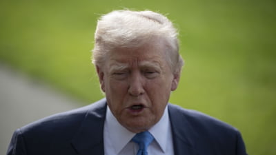 "Trump desființează pe cineva înainte de funeralii"
