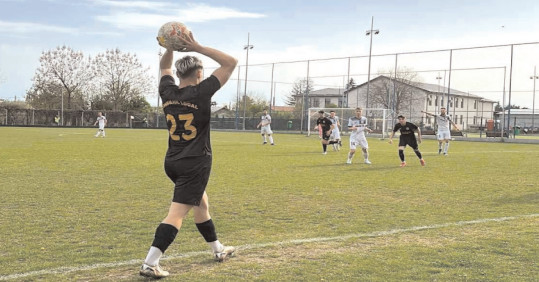 Urban Titu, regina egalurilor în play-off