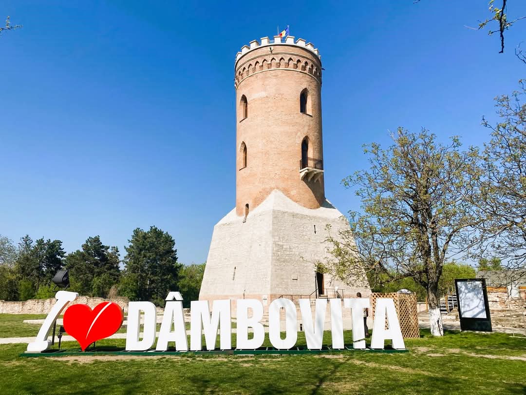 1 Mai: Muzeele din Dâmbovița se deschid