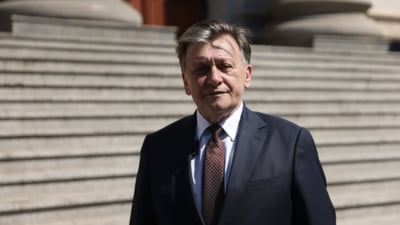 Crin Antonescu atacă dur pe Nicușor Dan