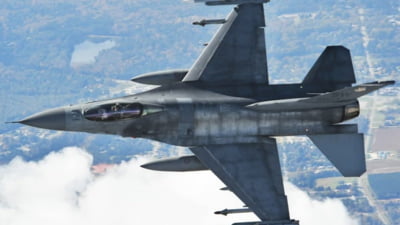 F-16 avariat în Arizona după coliziune