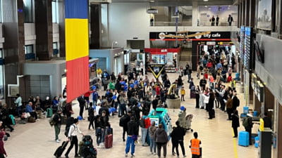 Femeie prinsă cu copii și acte false la aeroport