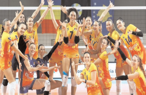 Naționala de volei feminin se reunește