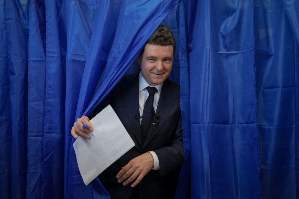 „Nicușor Dan are șanse să câștige”