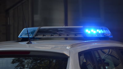 Primar atacat cu sticlă de un localnic