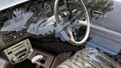 Producător auto renunță la 20.000 de angajați