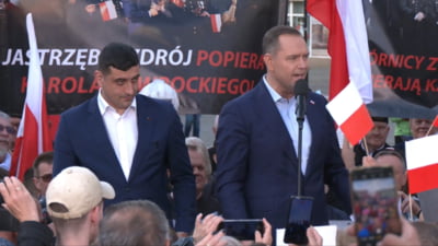 Tusk îl critică pe Simion la mitingul din Polonia