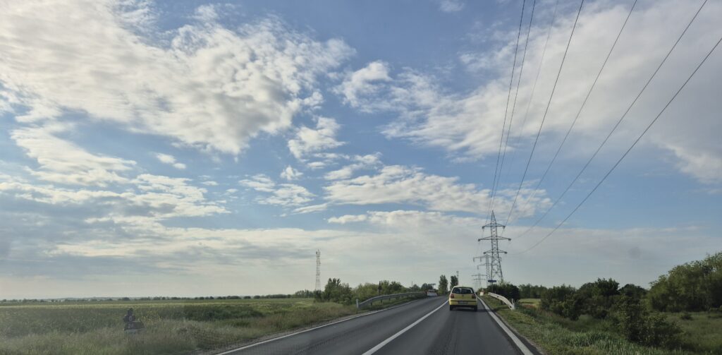 Vreme geros și instabilă pe 14 mai 2025