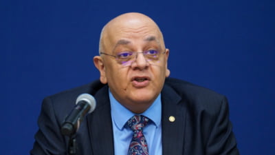 Arafat audiat de DNA pentru achiziții elicopter
