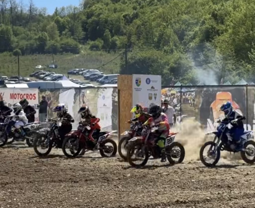 Motocros de top în etapa a II-a!