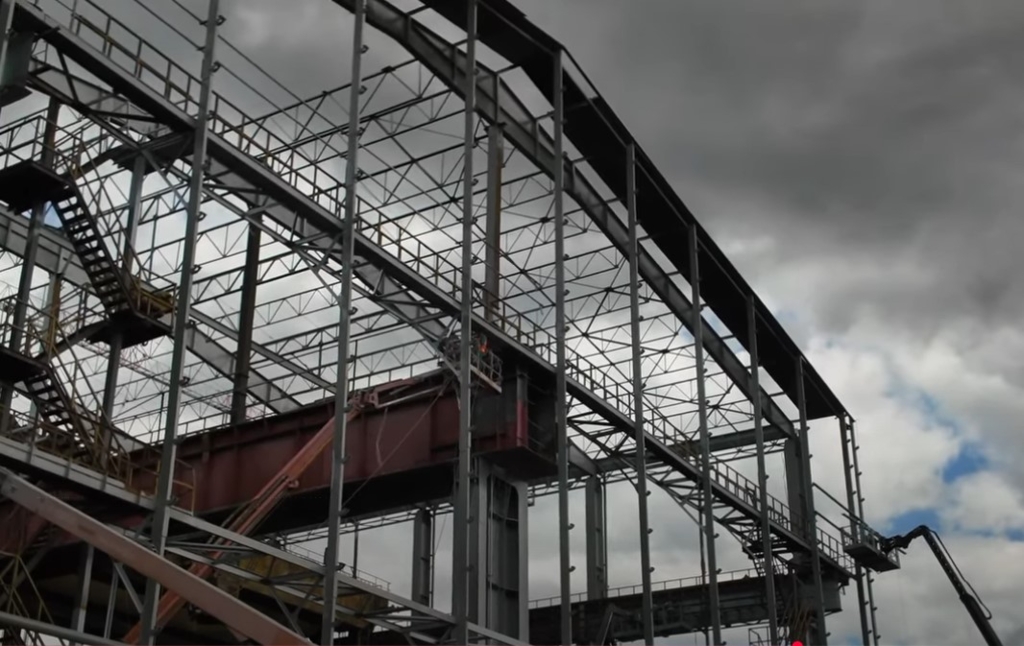 Privatizări scandaloase și traume postcomuniste