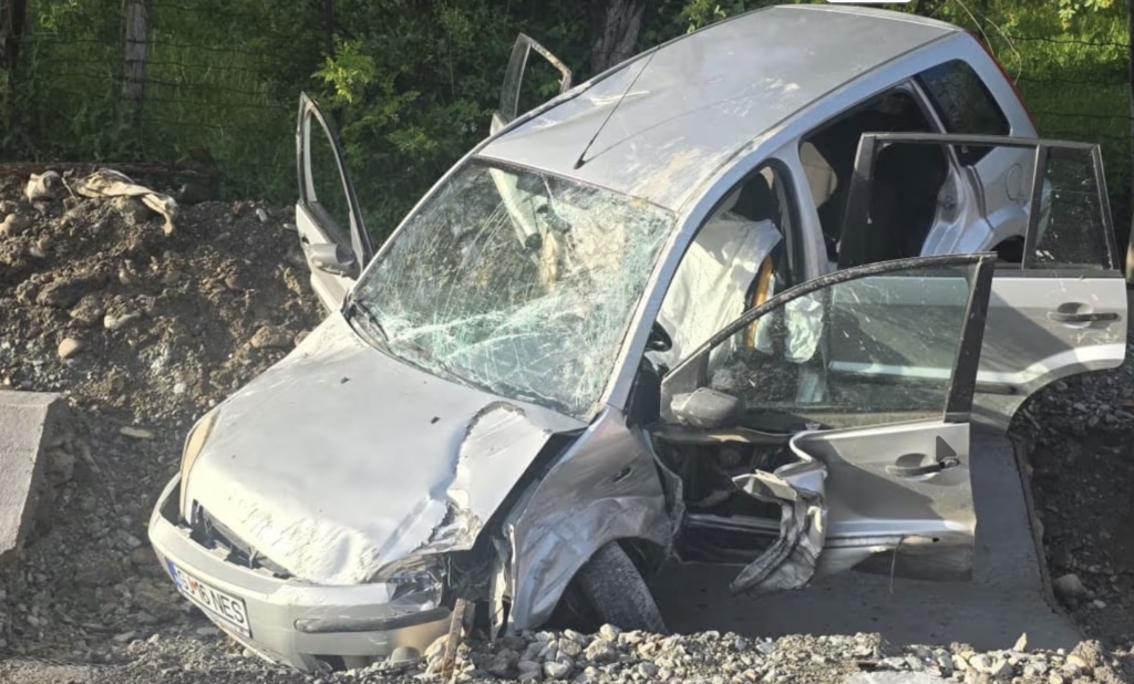 Accident mortal în Polovragi, 3 răniți