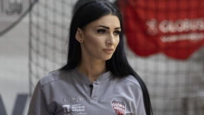 Antrenoare de handbal leșină pe teren