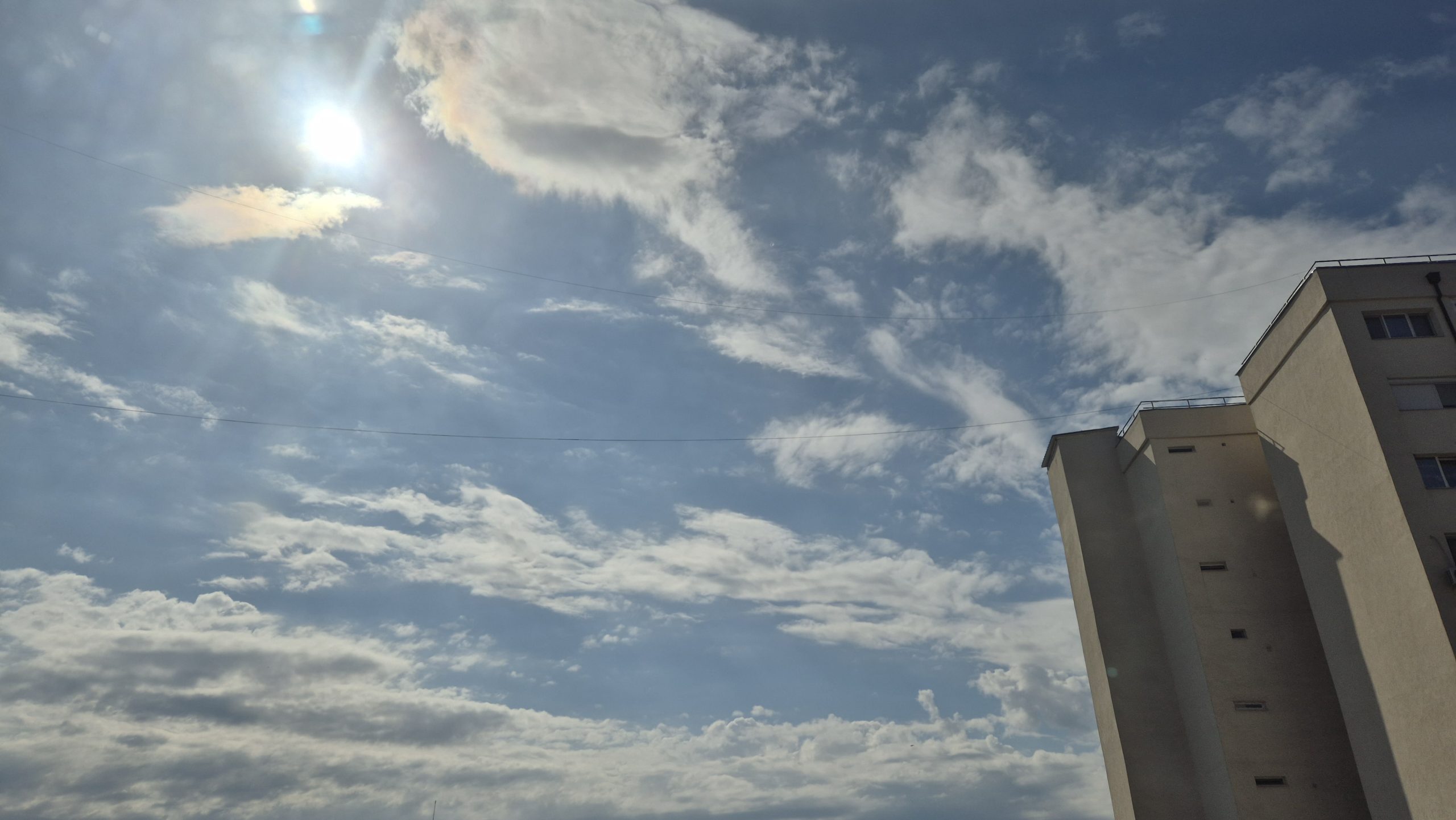 Caniculă și furtuni: temperaturi de 30°C