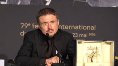 Cristian Mungiu, premiul Palme d’Or la aeroport
