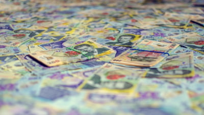 Curs valutar BNR în scădere: 5,23 lei/euro
