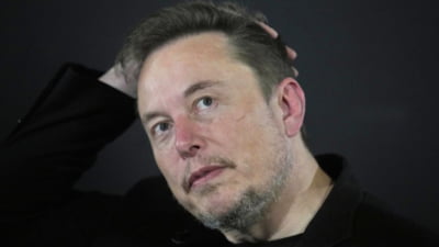 Elon Musk acuză Trump de militarizare