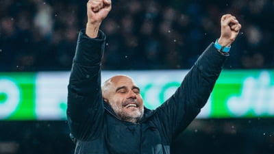 Guardiola, "îmbrăcat în aur", își alege viitorul
