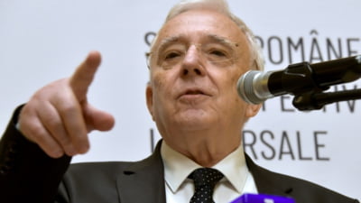 Isărescu respinge propunerea premierului
