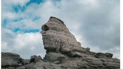 Judecătorii clarifică originile Babele și Sfinxul