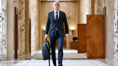 Ministrul Pîslaru ar accepta un guvern colegial