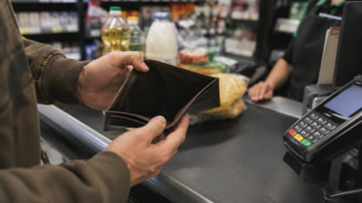 România, în stagflație: recesiune gravă