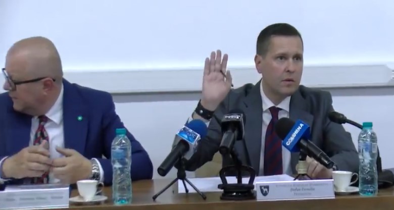 Salarii mari la fotbal din bani publici!