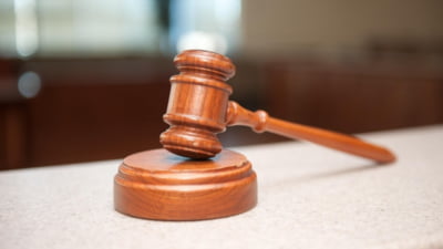 Tribunalul București trimite taxa pensiilor la CCR