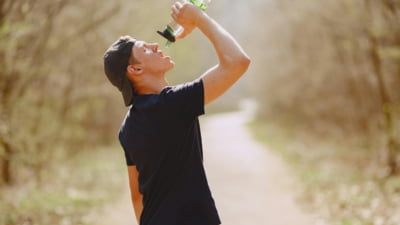 Val de căldură la începutul lunii mai