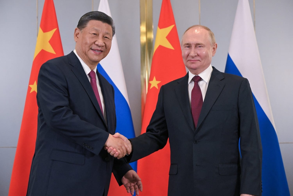 Xi și Putin semnează 20 de acorduri