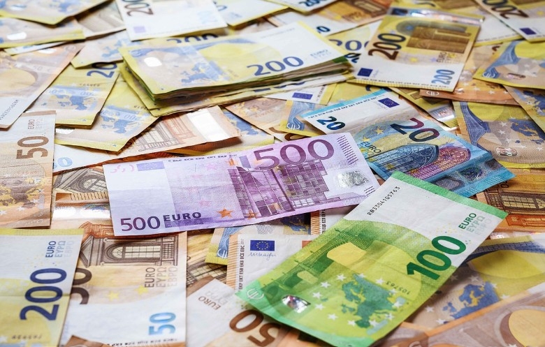 10 bănci amendate cu 710 milioane euro