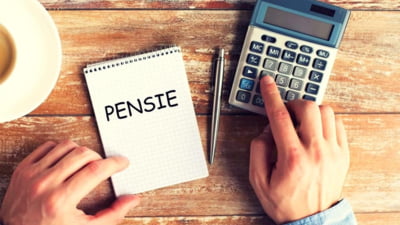 Câți bani strânge un român la pensie?