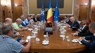 Românii resping premierii independenți