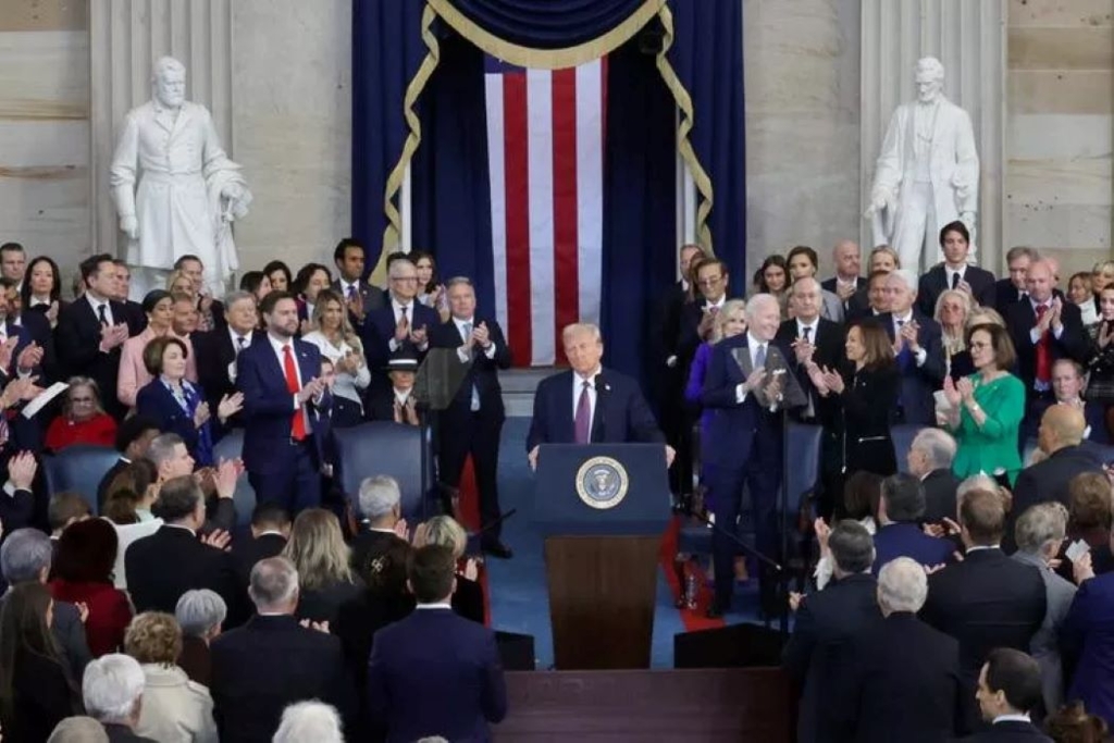 Trump pierde aura de invincibilitate
